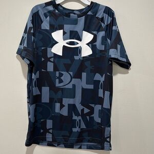 Boys Under Armour t-shirt